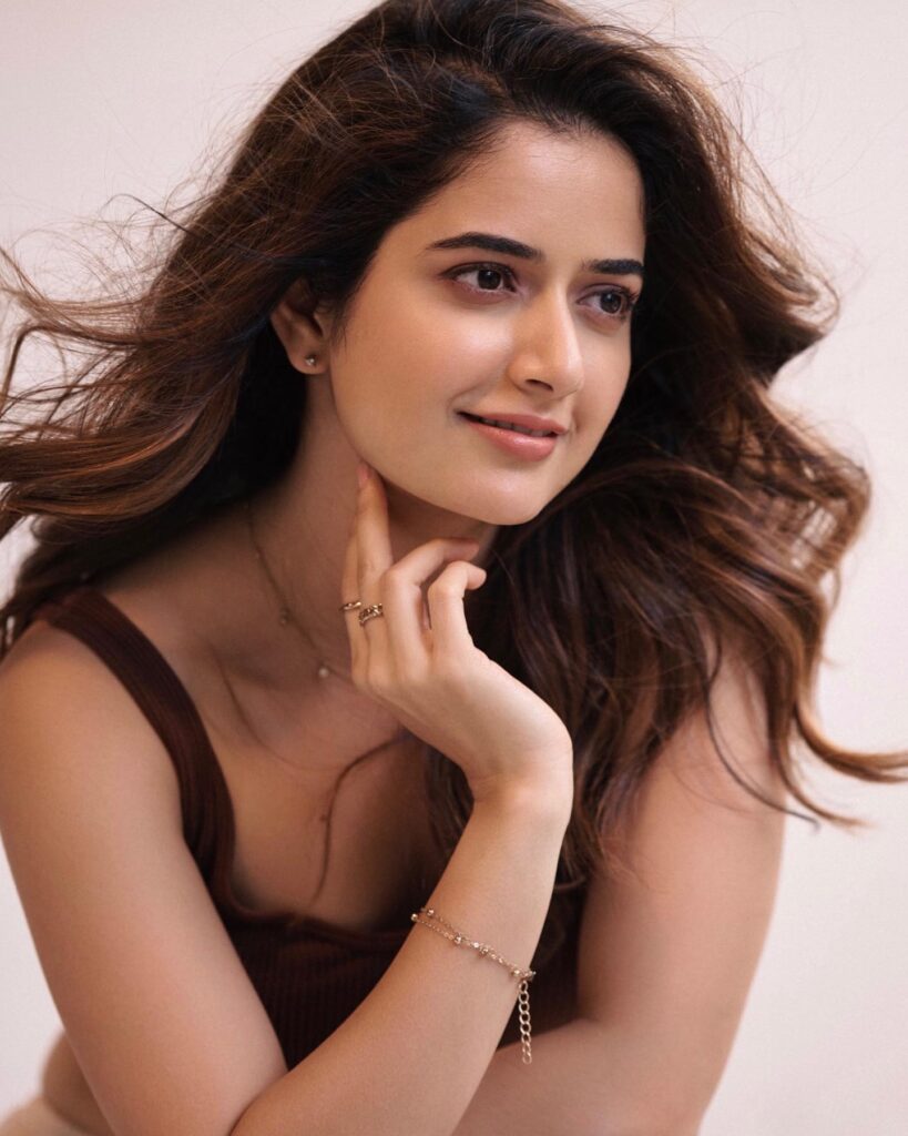 Ashika Ranganath bra