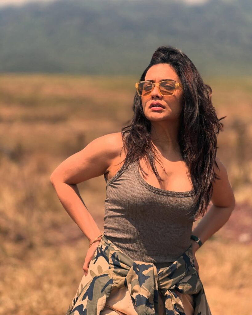 Divyaa Agarwal one pice