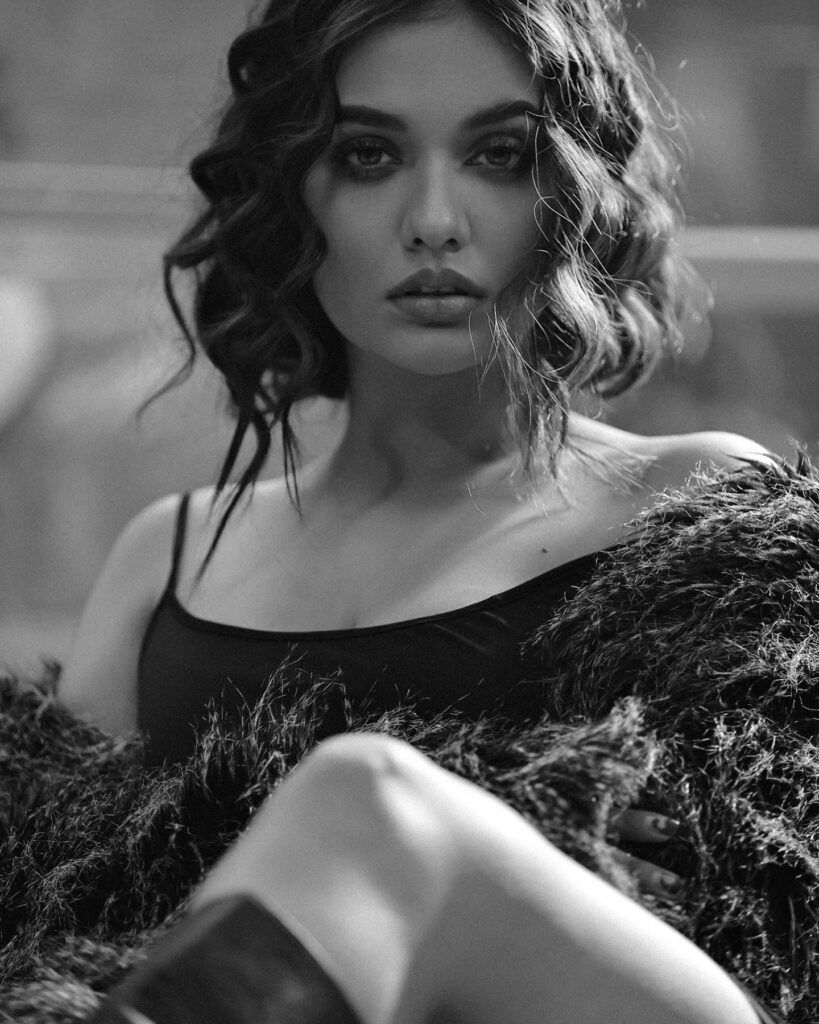 Divyaa Agarwal nude pics