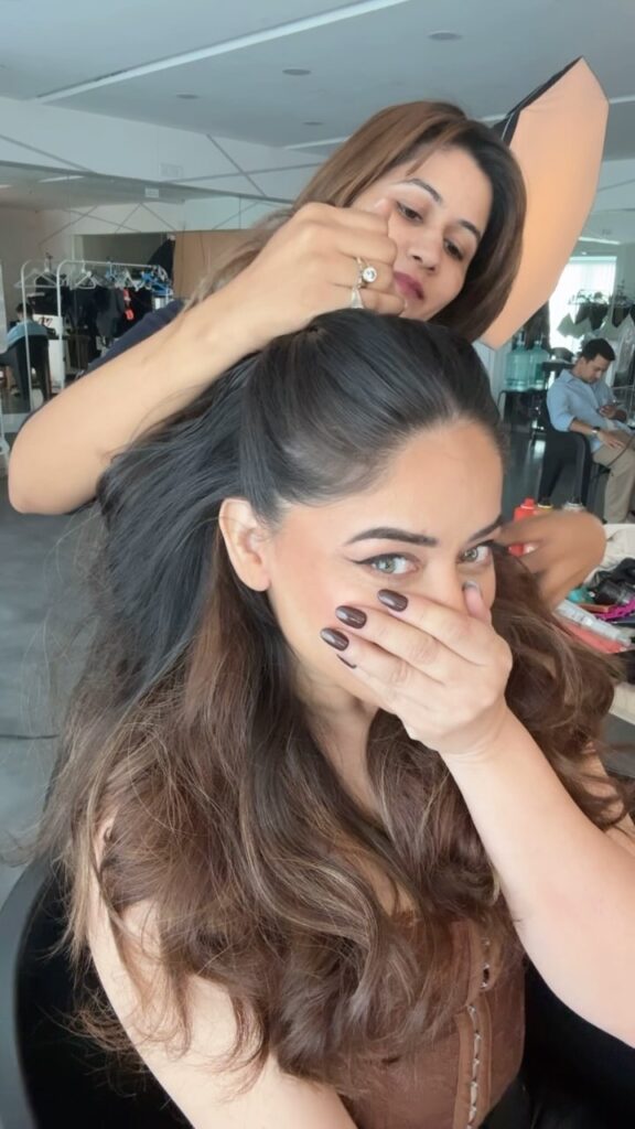 Mahhi Vij hair