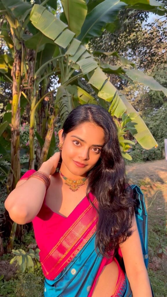 Riddhi Kumar in saree