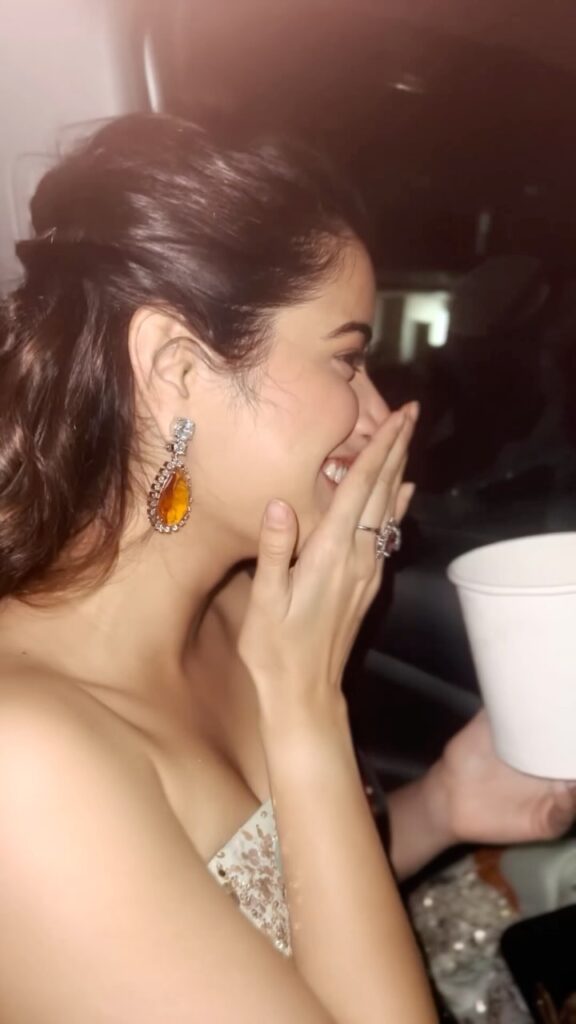 Ashika Ranganath smile