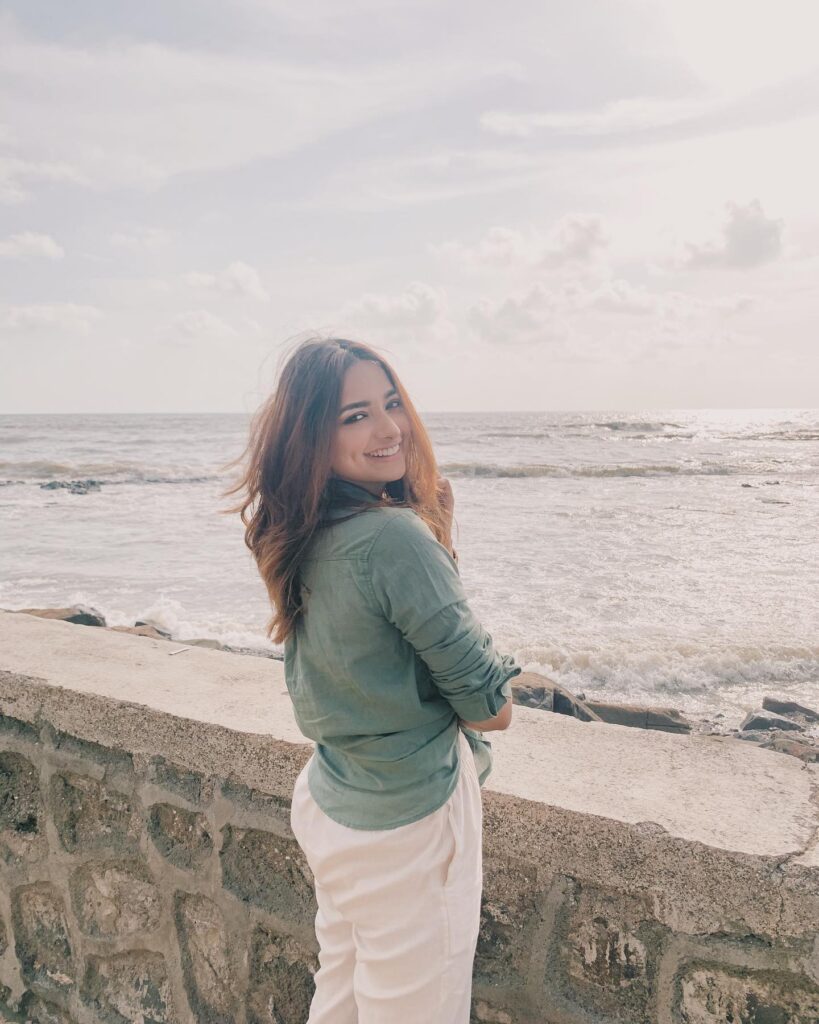 Jiya Shankar dating elvish