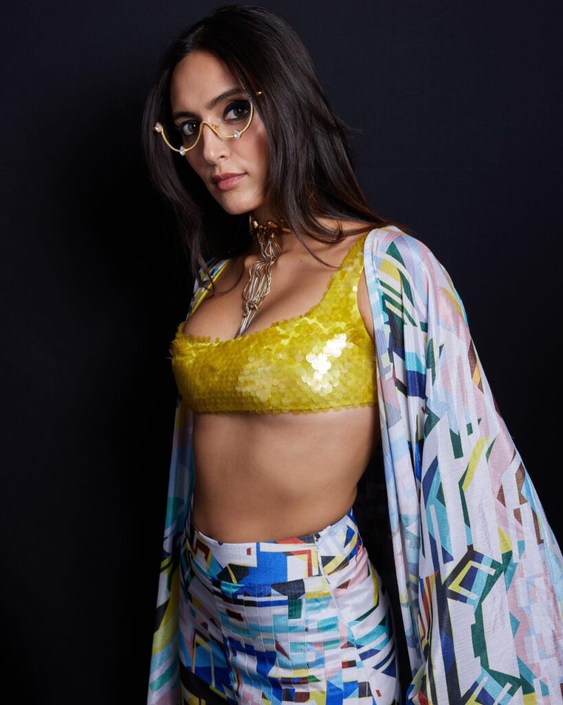 Aishwarya Desai cleverage