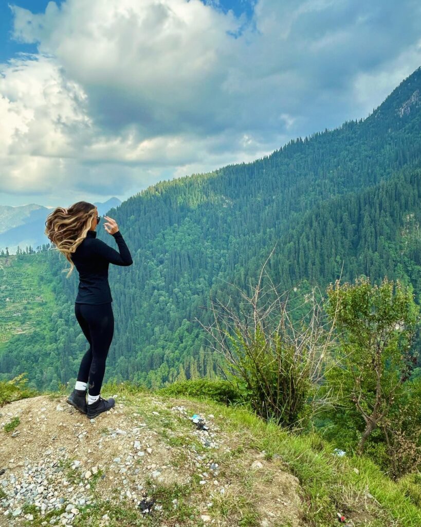 Sophie Shine swimming