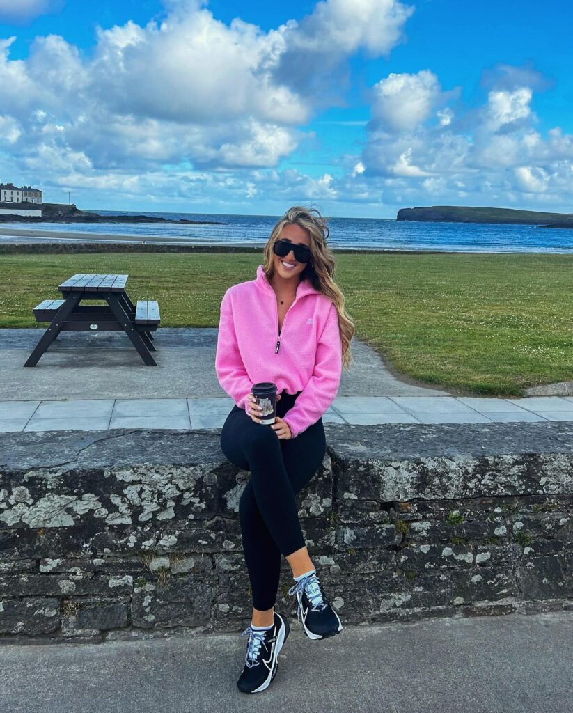 Sophie Shine bikni pics