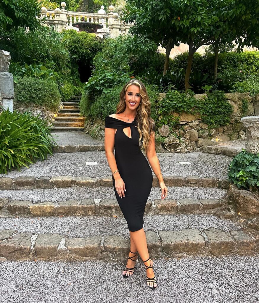 Sophie Shine kissing video