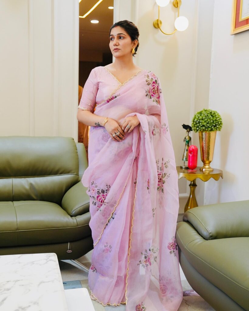 Sapna Choudhary romantic scene