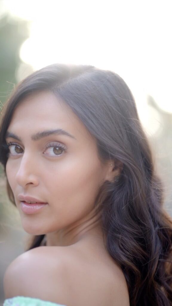 Aishwarya Desai smile