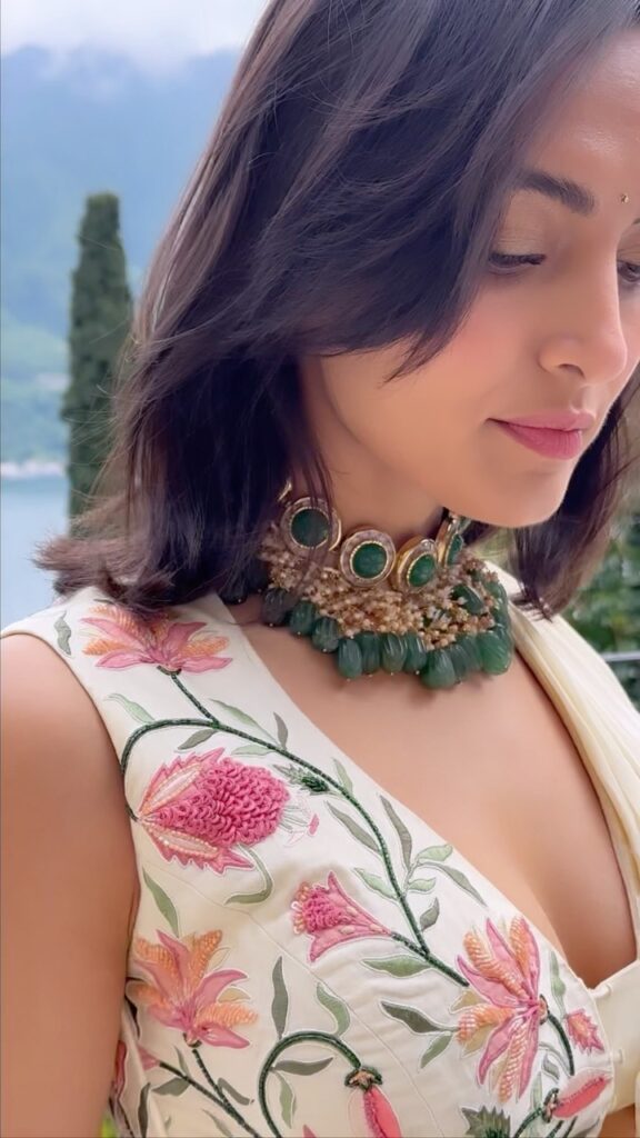 Aishwarya Desai pics