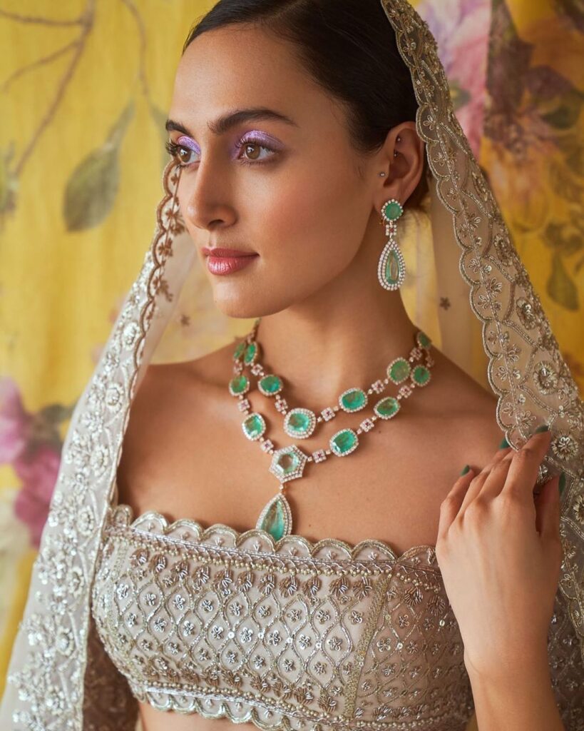 Aishwarya Desai with vivek obrai