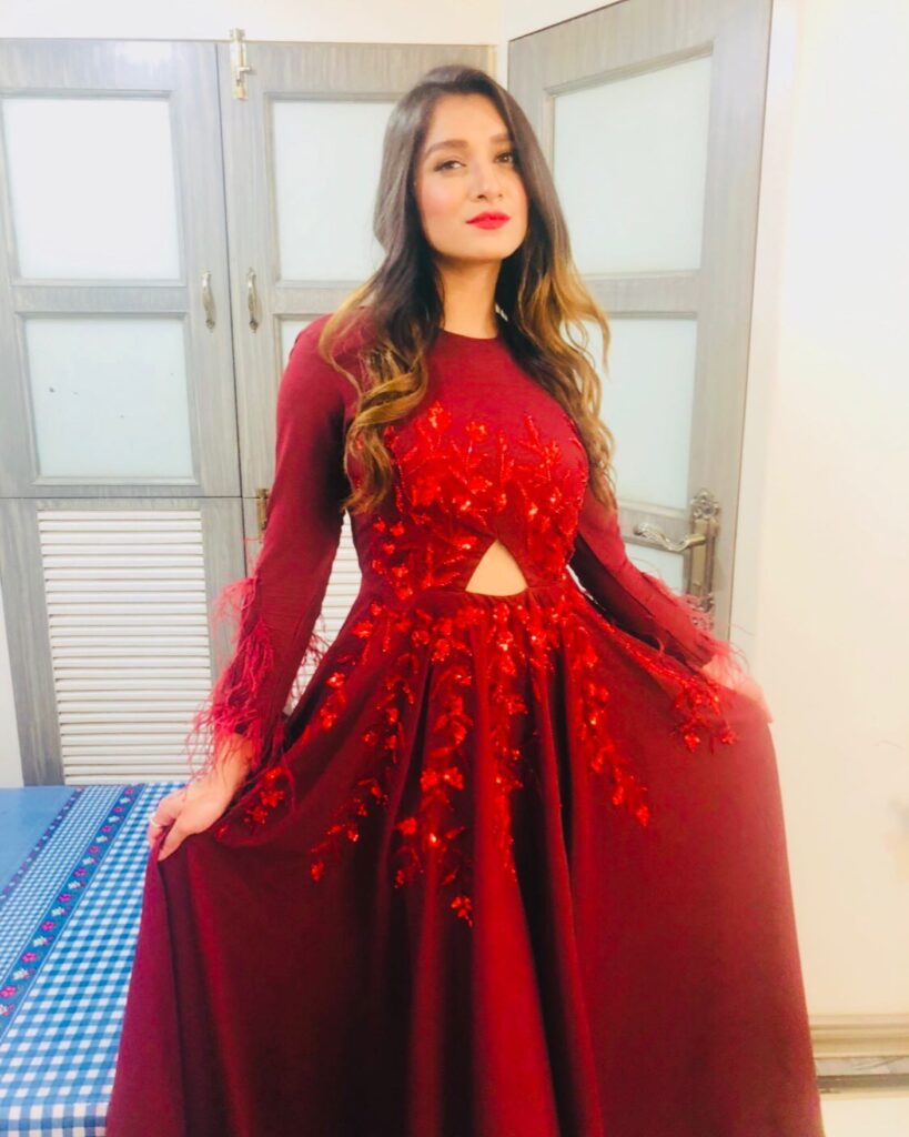 Shefali Bagga kissing video