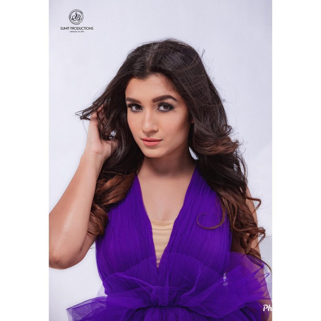 Shefali Bagga Biography 2026, Shefali Bagga Age, Shefali Bagga Net Worth, Shefali Bagga Loventure JioHotstar, Shefali Bagga Mr Faisu show, Shefali Bagga latest news, Cricket Queen Shefali Bagga, Shefali Bagga IPL hosting, Shefali Bagga sports anchor, Shefali Bagga and Arrav Jain relationship, Shefali Bagga response to trolls, Shefali Bagga AI posters controversy, Shefali Bagga hot photos, Shefali Bagga gym workout routine, Shefali Bagga Instagram followers