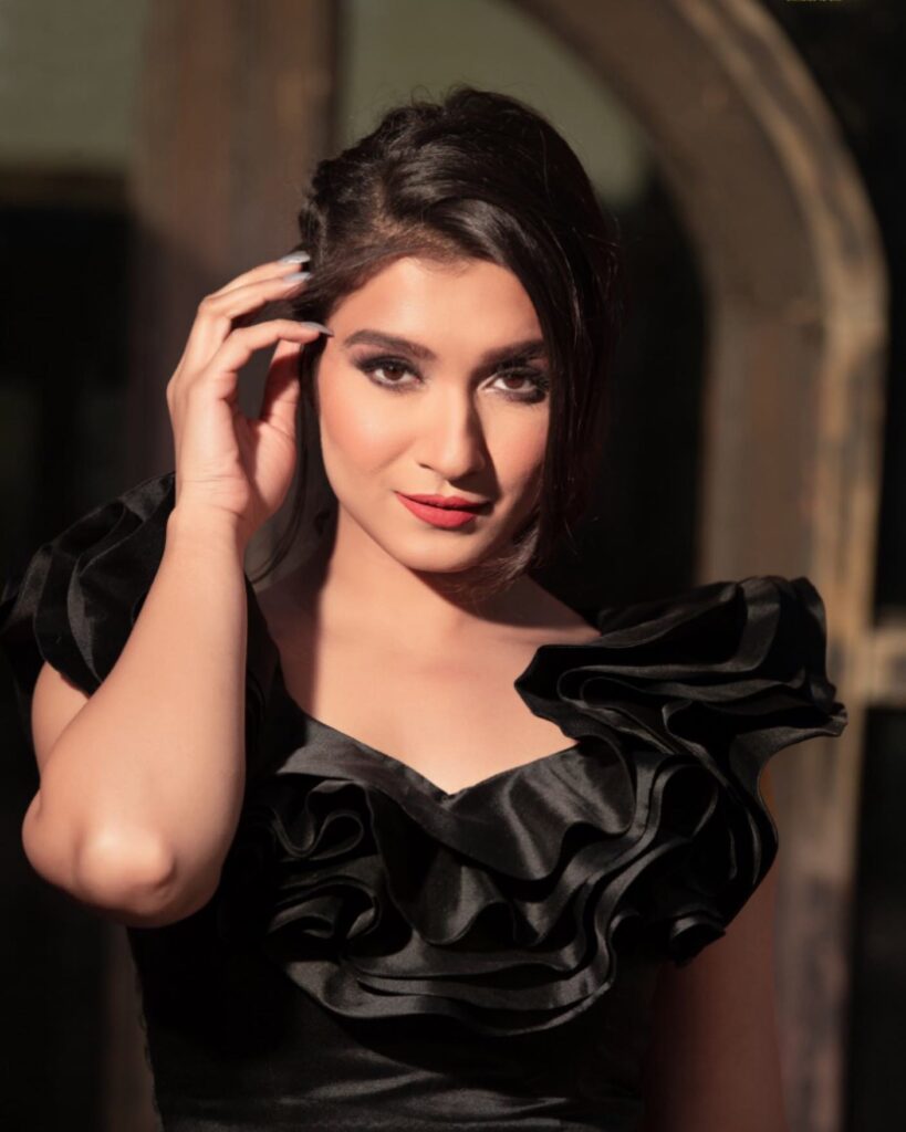 Shefali Bagga Biography 2026, Shefali Bagga Age, Shefali Bagga Net Worth, Shefali Bagga Loventure JioHotstar, Shefali Bagga Mr Faisu show, Shefali Bagga latest news, Cricket Queen Shefali Bagga, Shefali Bagga IPL hosting, Shefali Bagga sports anchor, Shefali Bagga and Arrav Jain relationship, Shefali Bagga response to trolls, Shefali Bagga AI posters controversy, Shefali Bagga hot photos, Shefali Bagga gym workout routine, Shefali Bagga Instagram followers