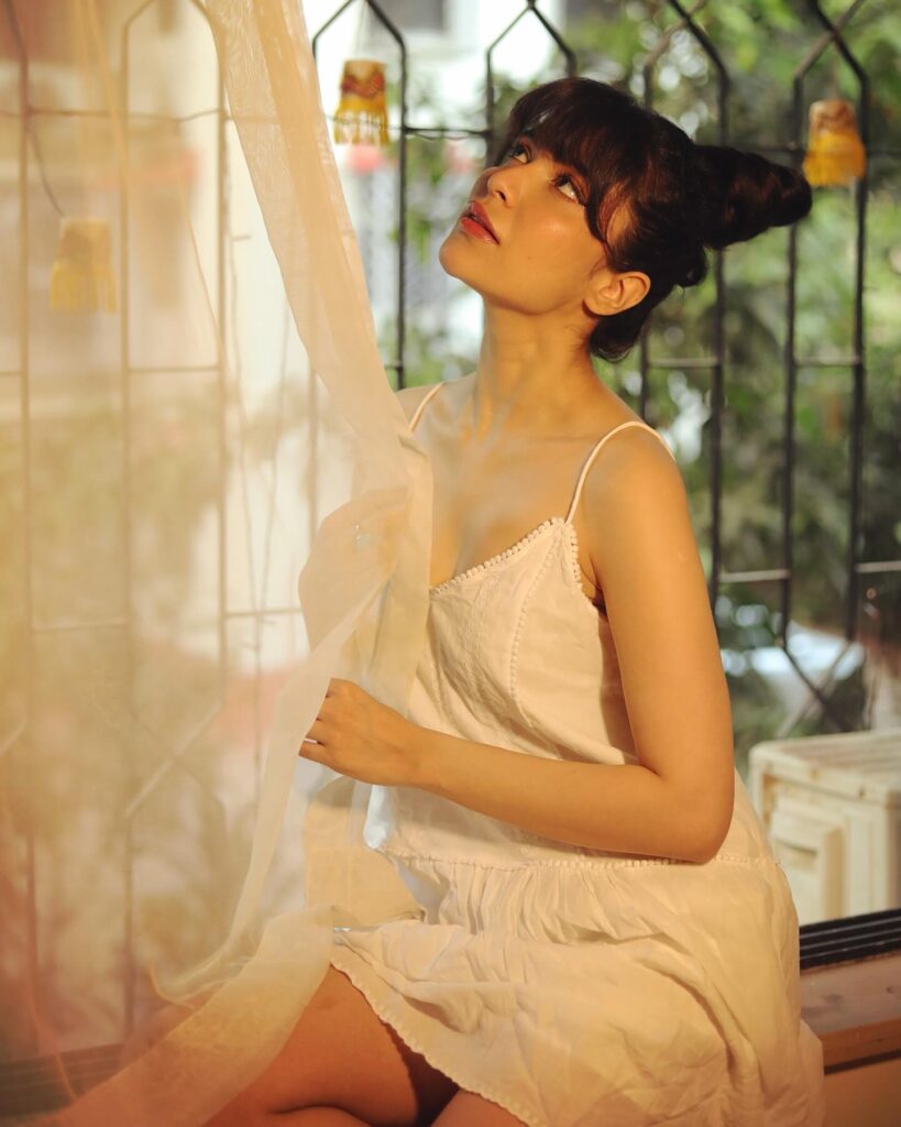 KhanZaadi hot images