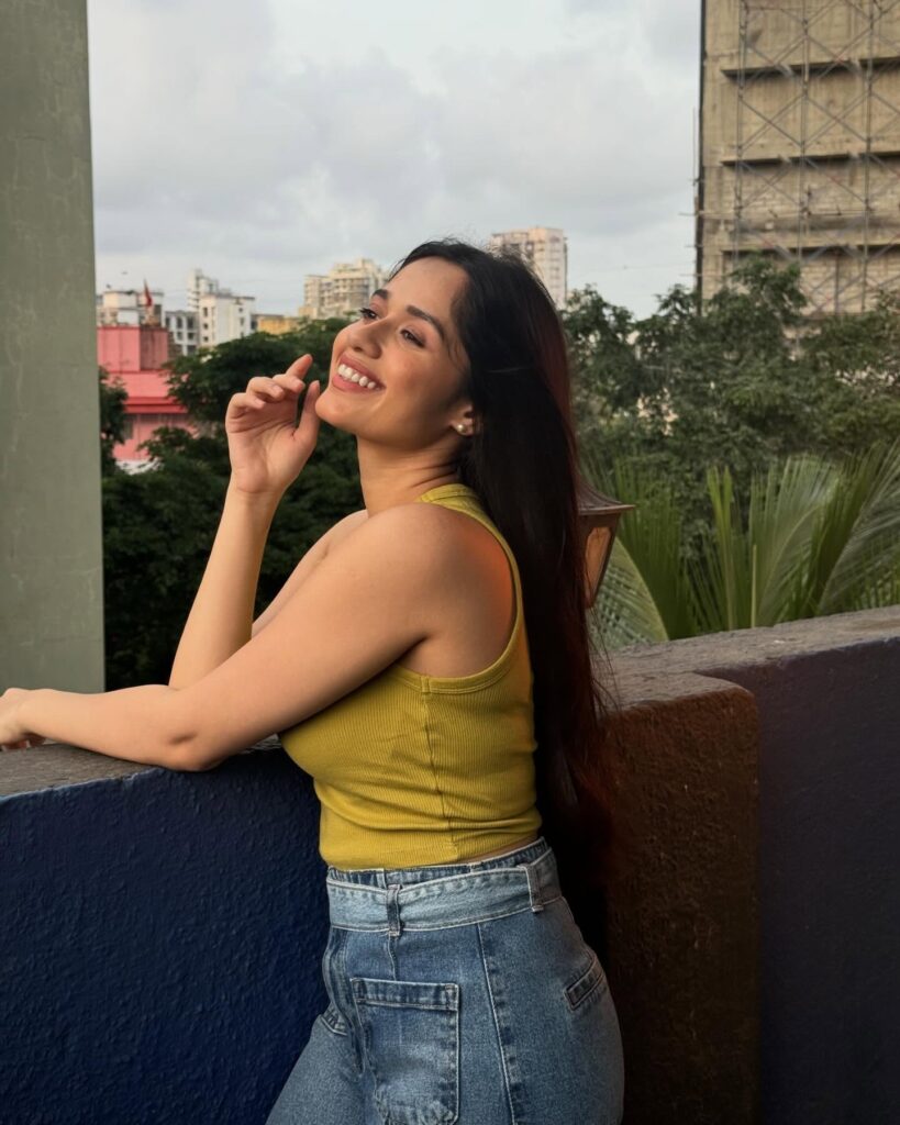 Jannat Zubair boobs