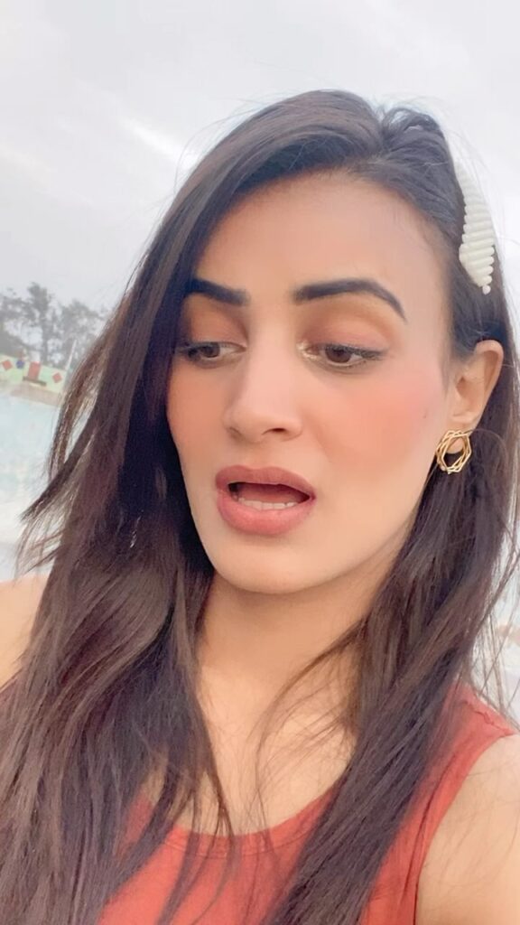 Shweta Pundir romance