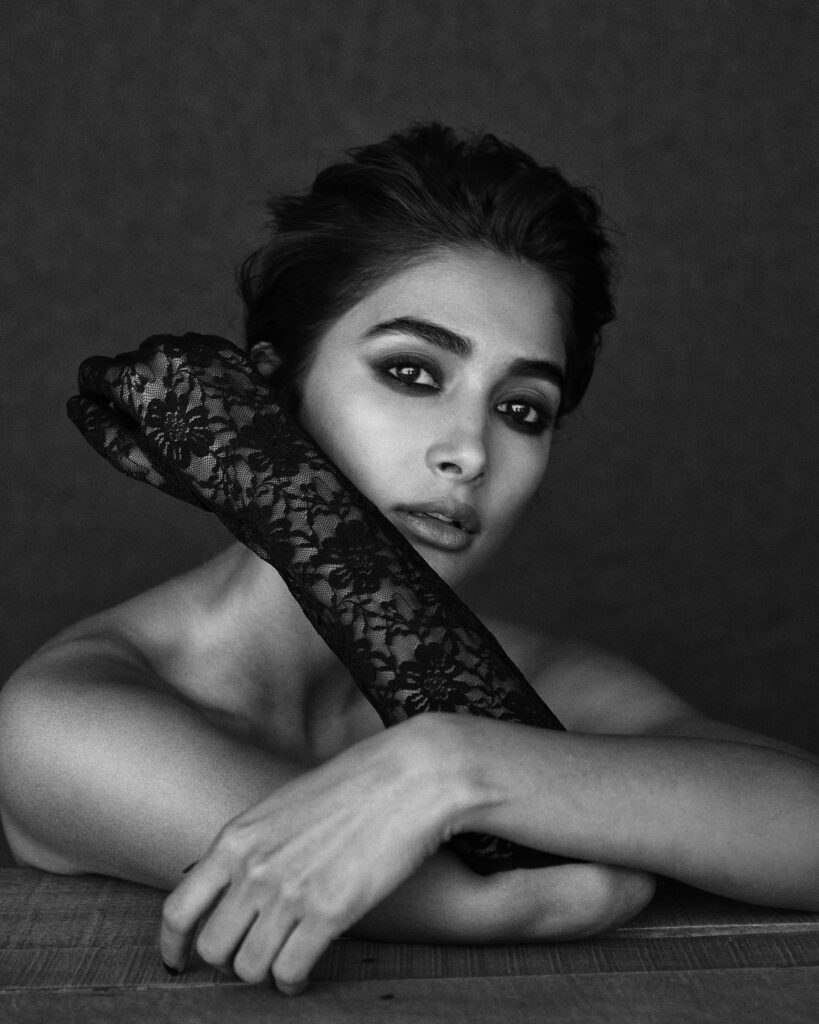 Pooja Hegde pics