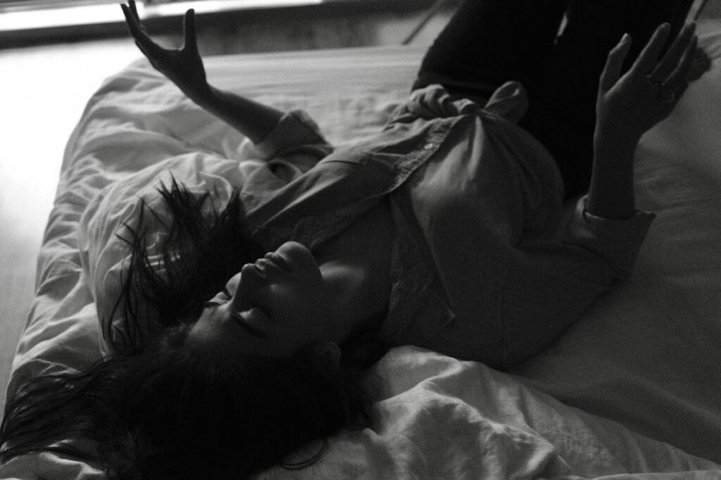 Pooja Hegde nude pics