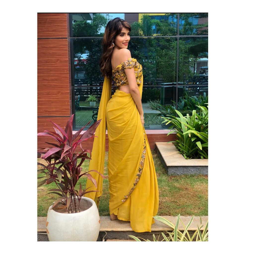 Aditi Hundia bra image