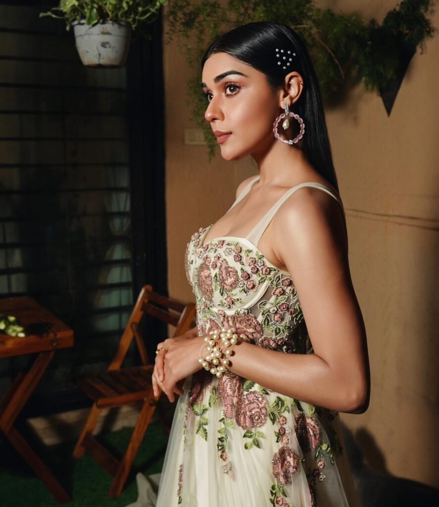 Eisha Singh husband
Eisha Singh age
Eisha Singh ex
Eisha Singh and Avinash Mishra relationship
Eisha singh Is from bihar
Eisha Singh family
Eisha Singh Caste
Eisha singh relationship
Eisha Singh
Eisha Singh age
Eisha Singh height
Eisha Singh boyfriend
Eisha Singh biography
Eisha Singh family
Eisha Singh engagement rumours
Eisha Singh Avinash Mishra
Eisha Singh Bigg Boss 18
Eisha Singh Naagin 7
Eisha Singh net worth
Eisha Singh Instagram
Eisha Singh TV shows
Eisha Singh latest news
Eisha Singh relationship