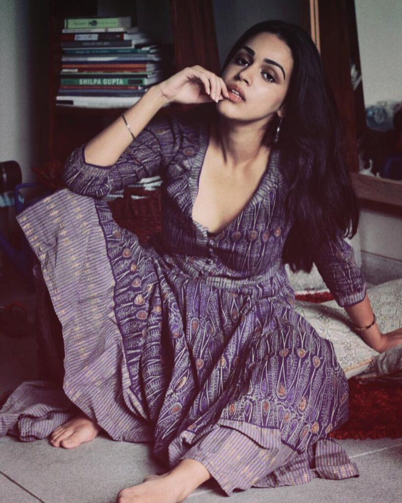 Naila Grewal religion
Naila Grewal Net Worth
Naila Grewal birth place
Naila grewal father
Naila Grewal Family
Naila Grewal sister
Naila Grrewal in Tamasha
Naila Grrewal movies and TV shows
Naila Grrewal biography
Naila Grrewal age and height
Naila Grrewal boyfriend name
Naila Grrewal family details
Naila Grrewal movies and shows list
Naila Grrewal Tamasha role
Naila Grrewal Maamla Legal Hai Season 2
Naila Grrewal net worth 2026
Naila Grrewal Instagram
Naila Grrewal education and background
Maamla Legal Hai 2 review
Maamla Legal Hai Season 2 cast
Ananya Shroff actress name
Is Maamla Legal Hai 2 worth watching
Naila Grrewal latest news