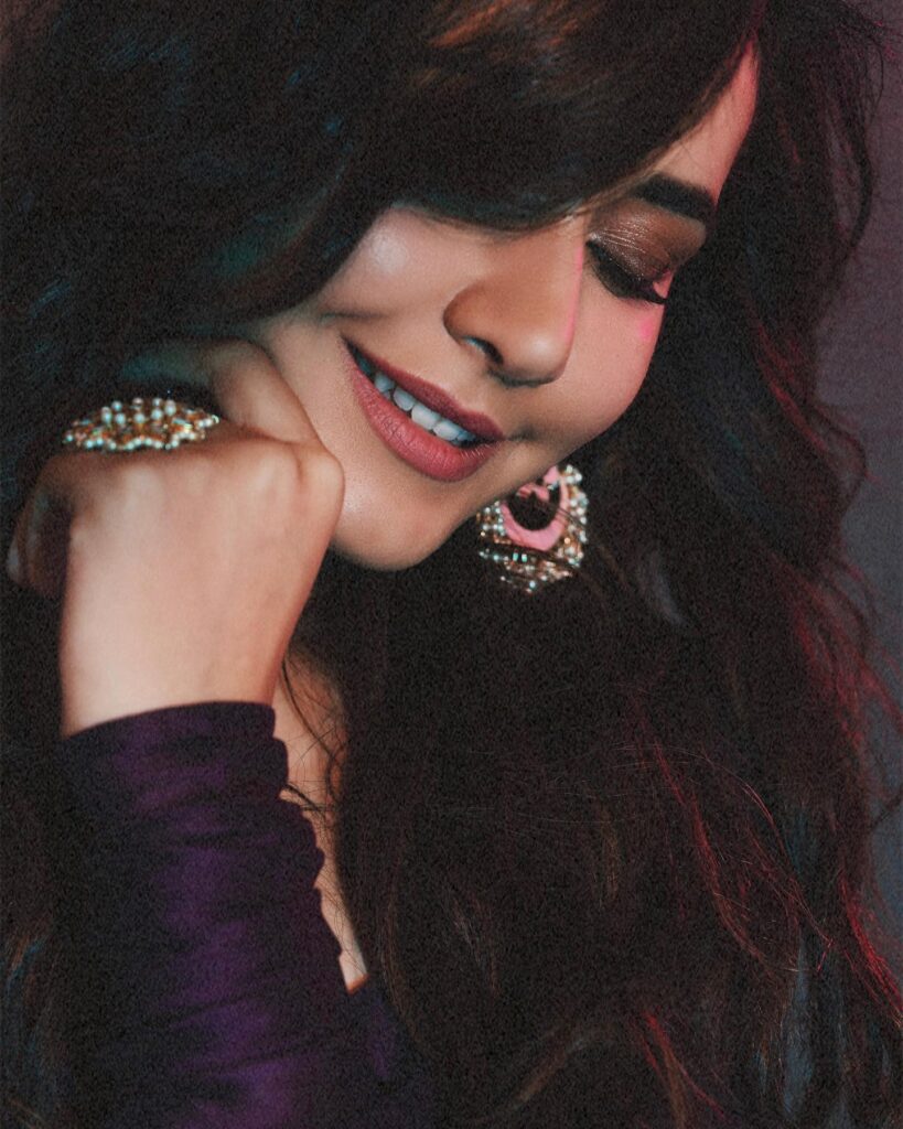 Raashii Khanna romantic