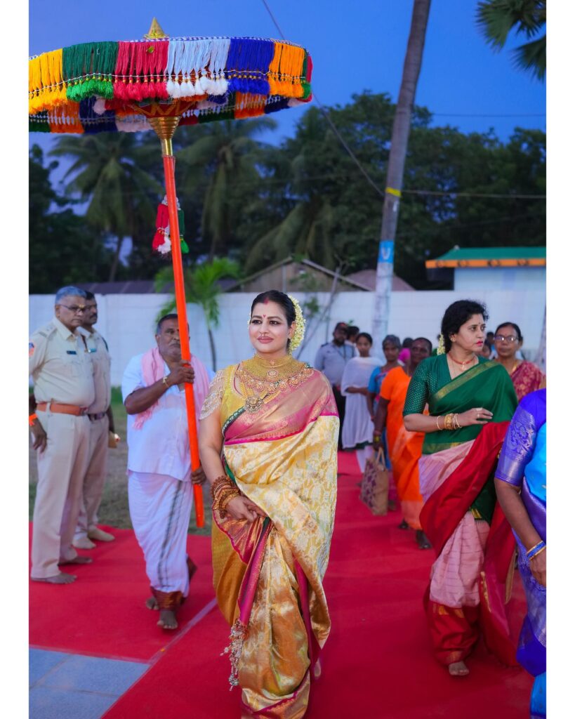Met Gala 2026 tickets
Met Gala 2026 Jennie
Met Gala 2026 theme
Met Gala 2026 Host
Met gala 2026 heidi
Blackpink in met gala 2026
Met Gala 2026 Beyoncé
Met Gala 2026 Indian
Sudha Reddy biography
Sudha reddy movies
Sudha Reddy husband
Sudha Reddy father
Sudha Reddy net worth
Sudha Reddy wiki
Sudha Reddy age
MEIL Sudha Reddy
Sudha Reddy Met Gala 2026
Sudha Reddy necklace price
Sudha Reddy ₹142 crore necklace
Sudha Reddy Kalamkari outfit
Sudha Reddy Manish Malhotra dress
Sudha Reddy tanzanite necklace
Sudha Reddy Met Gala look details
Who is Sudha Reddy
Sudha Reddy net worth
Sudha Reddy jewellery collection
Met Gala 2026 best looks
Indian celebrities at Met Gala 2026
Sudha Reddy fashion style
Sudha Reddy Hyderabad billionaire
Sudha Reddy latest news