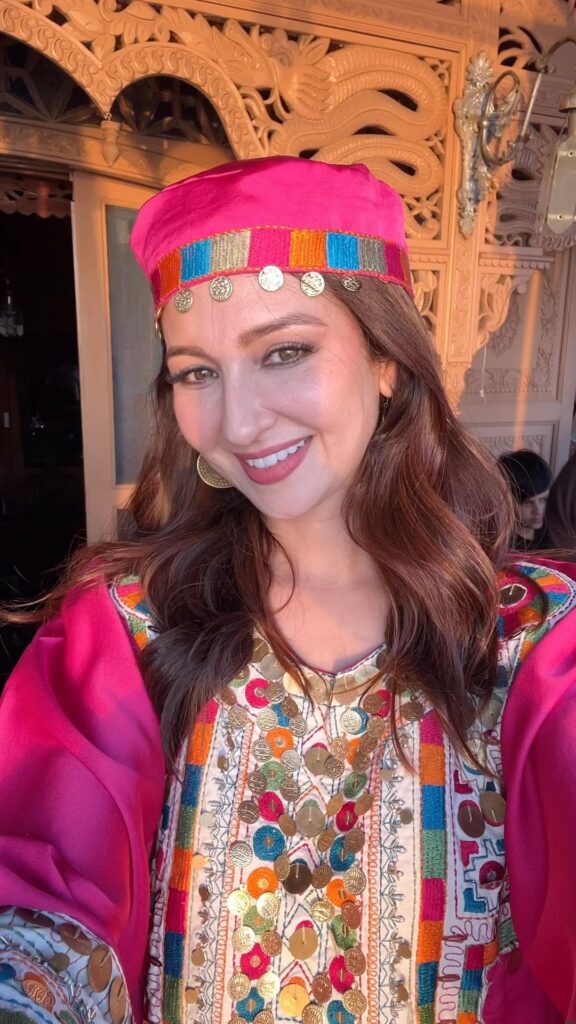 Saumya Tandon traditional image