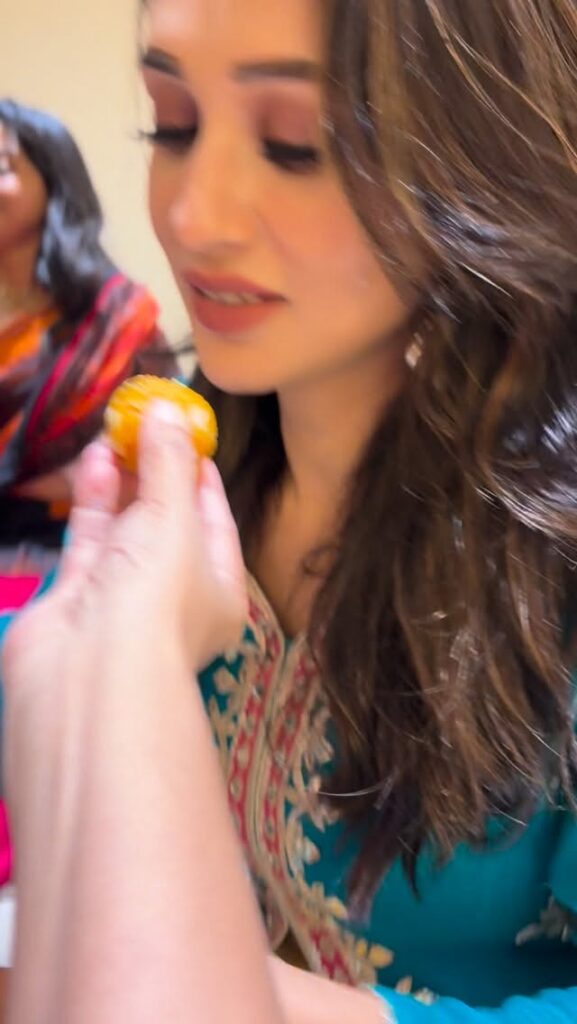 Mimi Chakraborty porle Mone Jei
Mimi Chakraborty Husband
Mimi Chakraborty new song
Mimi Chakraborty children
Mimi Chakraborty movies
Mimi Chakraborty relationship
Mimi Chakraborty web series
Is Mimi Chakraborty married
Mimi Chakraborty Queens
Mimi Chakraborty new web series
Queens Hoichoi release date
Mimi Chakraborty OTT comeback
Queens Bengali web series cast
Subhashree Ganguly comment on Queens
Mimi Chakraborty Meera role
Nirjhar Mitra Queens series
Queens teaser reaction
Mimi Chakraborty upcoming projects
Queens North Bengal thriller
Mimi Chakraborty latest news
Raj Chakraborty Mimi Subhashree
Queens Hoichoi trailer
Mimi Chakraborty action scenes
