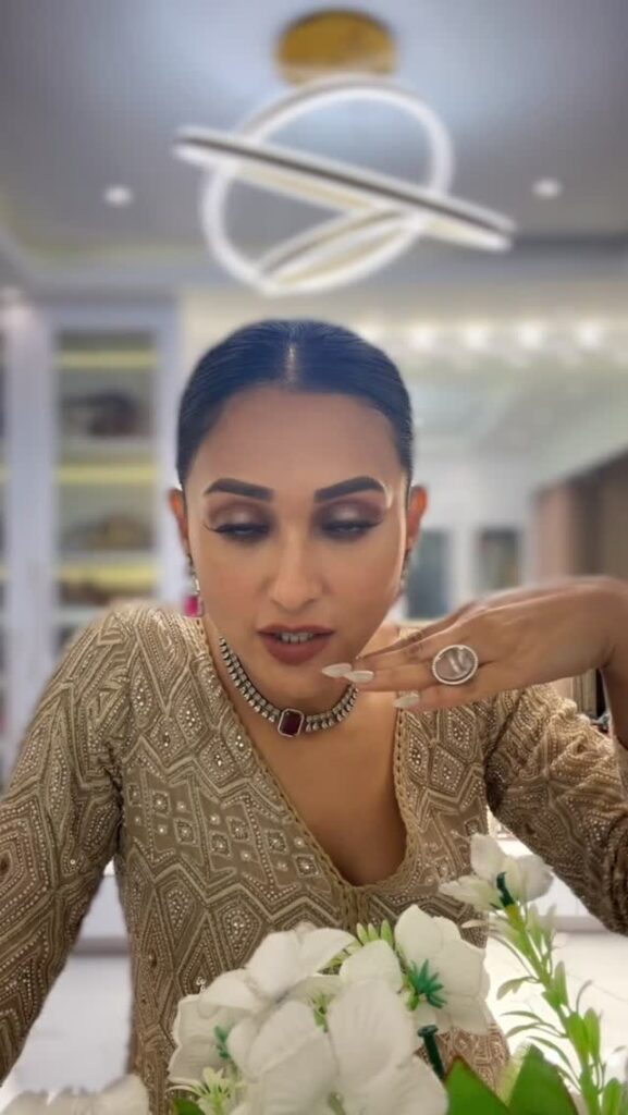 Mimi Chakraborty porle Mone Jei
Mimi Chakraborty Husband
Mimi Chakraborty new song
Mimi Chakraborty children
Mimi Chakraborty movies
Mimi Chakraborty relationship
Mimi Chakraborty web series
Is Mimi Chakraborty married
Mimi Chakraborty Queens
Mimi Chakraborty new web series
Queens Hoichoi release date
Mimi Chakraborty OTT comeback
Queens Bengali web series cast
Subhashree Ganguly comment on Queens
Mimi Chakraborty Meera role
Nirjhar Mitra Queens series
Queens teaser reaction
Mimi Chakraborty upcoming projects
Queens North Bengal thriller
Mimi Chakraborty latest news
Raj Chakraborty Mimi Subhashree
Queens Hoichoi trailer
Mimi Chakraborty action scenes