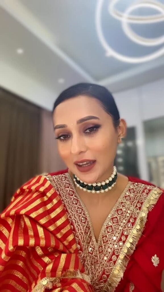 Mimi Chakraborty porle Mone Jei
Mimi Chakraborty Husband
Mimi Chakraborty new song
Mimi Chakraborty children
Mimi Chakraborty movies
Mimi Chakraborty relationship
Mimi Chakraborty web series
Is Mimi Chakraborty married
Mimi Chakraborty Queens
Mimi Chakraborty new web series
Queens Hoichoi release date
Mimi Chakraborty OTT comeback
Queens Bengali web series cast
Subhashree Ganguly comment on Queens
Mimi Chakraborty Meera role
Nirjhar Mitra Queens series
Queens teaser reaction
Mimi Chakraborty upcoming projects
Queens North Bengal thriller
Mimi Chakraborty latest news
Raj Chakraborty Mimi Subhashree
Queens Hoichoi trailer
Mimi Chakraborty action scenes