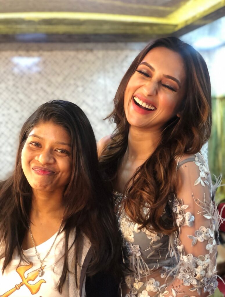 Mimi Chakraborty porle Mone Jei
Mimi Chakraborty Husband
Mimi Chakraborty new song
Mimi Chakraborty children
Mimi Chakraborty movies
Mimi Chakraborty relationship
Mimi Chakraborty web series
Is Mimi Chakraborty married
Mimi Chakraborty Queens
Mimi Chakraborty new web series
Queens Hoichoi release date
Mimi Chakraborty OTT comeback
Queens Bengali web series cast
Subhashree Ganguly comment on Queens
Mimi Chakraborty Meera role
Nirjhar Mitra Queens series
Queens teaser reaction
Mimi Chakraborty upcoming projects
Queens North Bengal thriller
Mimi Chakraborty latest news
Raj Chakraborty Mimi Subhashree
Queens Hoichoi trailer
Mimi Chakraborty action scenes