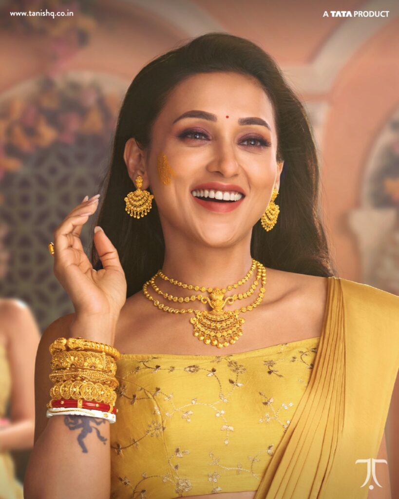 Mimi Chakraborty porle Mone Jei
Mimi Chakraborty Husband
Mimi Chakraborty new song
Mimi Chakraborty children
Mimi Chakraborty movies
Mimi Chakraborty relationship
Mimi Chakraborty web series
Is Mimi Chakraborty married
Mimi Chakraborty Queens
Mimi Chakraborty new web series
Queens Hoichoi release date
Mimi Chakraborty OTT comeback
Queens Bengali web series cast
Subhashree Ganguly comment on Queens
Mimi Chakraborty Meera role
Nirjhar Mitra Queens series
Queens teaser reaction
Mimi Chakraborty upcoming projects
Queens North Bengal thriller
Mimi Chakraborty latest news
Raj Chakraborty Mimi Subhashree
Queens Hoichoi trailer
Mimi Chakraborty action scenes