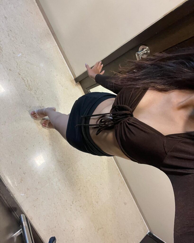 Akanksha Choudhary bra size