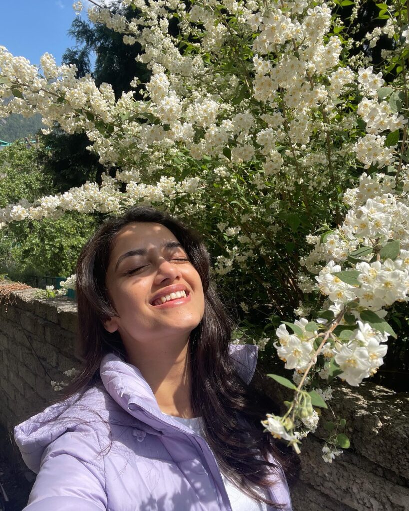 Bhagyashri Borse sexy images
