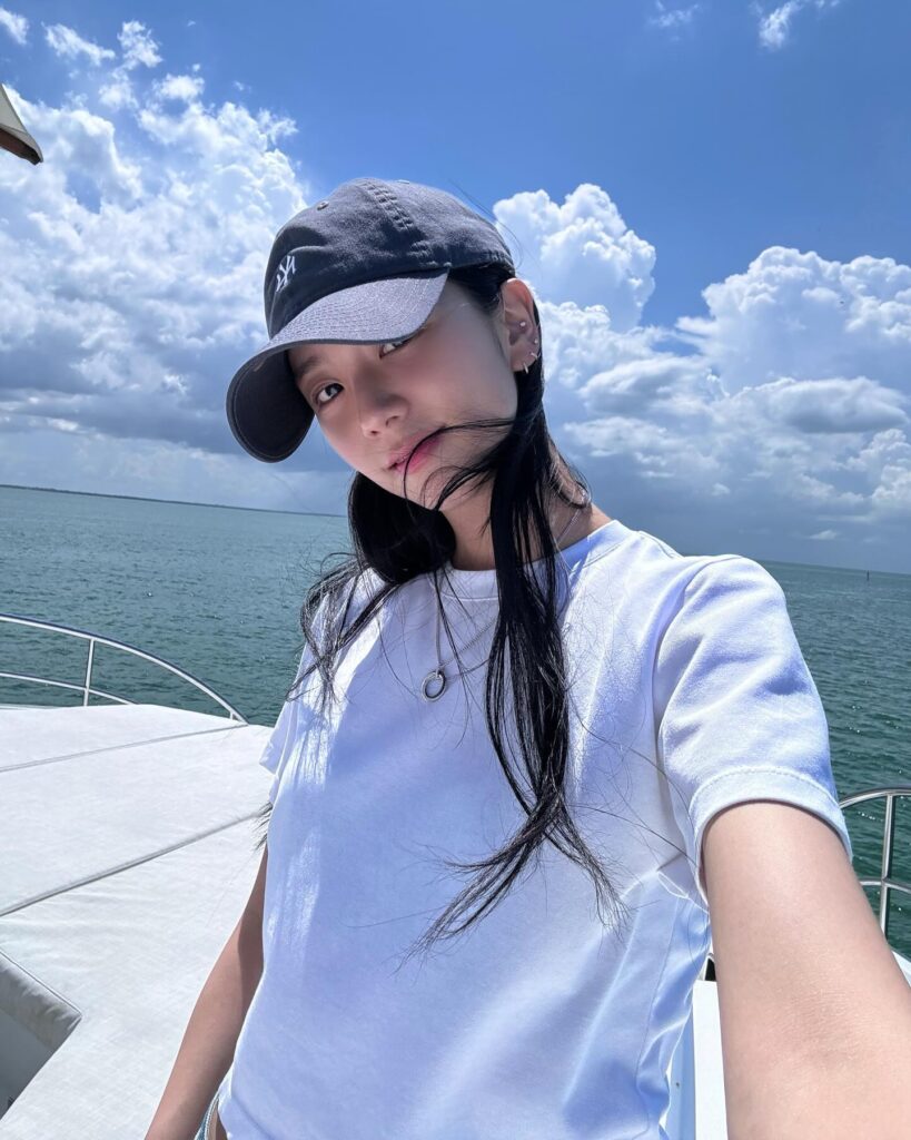 Jisoo sexy pics