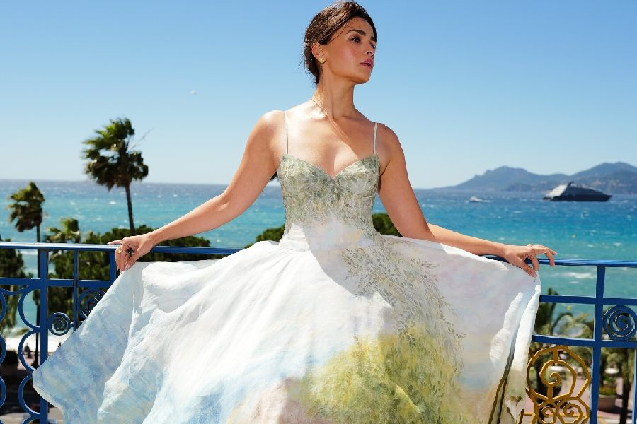 Alia Bhatt age marriage
Alia Bhatt biography
Alia Bhatt cast
Alia Bhatt first movie
Alia Bhatt movies
Alia Bhatt songs
Alia Bhatt wedding
Alia Bhatt daughter
Alia Bhatt Cannes 2026 look
Alia Bhatt Cannes 2026 dress designer
Alia Bhatt peach gown Cannes 2026
Alia Bhatt Tamara Ralph gown Cannes
Alia Bhatt Yash Patil gown Cannes
Alia Bhatt red carpet Cannes 2026 photos
Alia Bhatt Cannes debut 2025 vs 2026
Alia Bhatt L’Oreal Paris ambassador Cannes
Aishwarya Rai Cannes 2026 controversy
Indian celebrities at Cannes 2026
Cannes Film Festival 2026 highlights
Alia Bhatt upcoming movies 2026