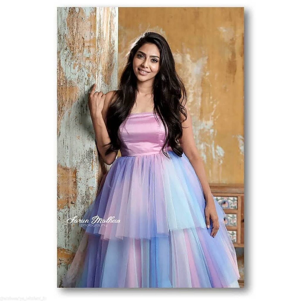 Aishwarya Lekshmi Gatta Kusthi 2