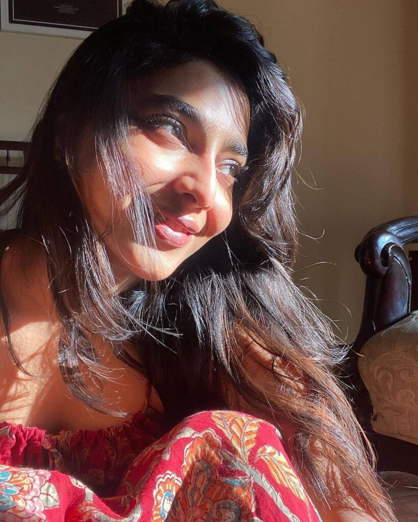 Aishwarya Lekshmi height