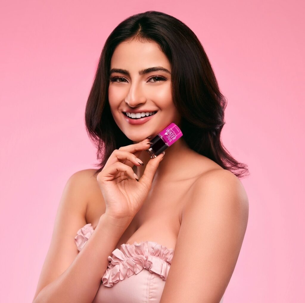 Palak Tiwari Biography
