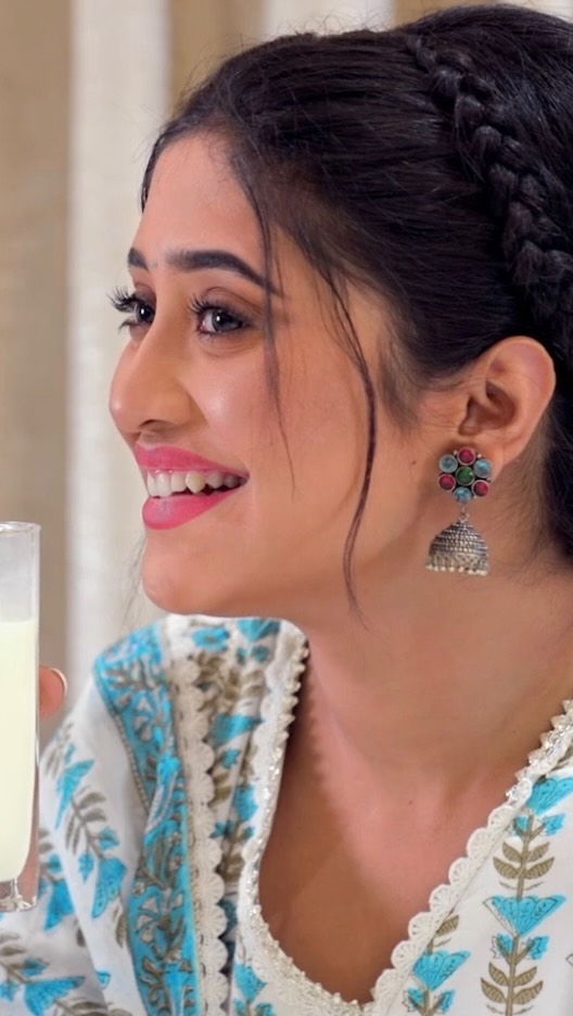 Shivangi Joshi biography
Shivangi Joshi age
Shivangi Joshi height
Shivangi Joshi date of birth
Shivangi Joshi family
Shivangi Joshi father and mother
Shivangi Joshi boyfriend
Shivangi Joshi husband
Shivangi Joshi relationship
Shivangi Joshi net worth
Shivangi Joshi Instagram
Shivangi Joshi TV shows
Shivangi Joshi movies
Shivangi Joshi awards
Shivangi Joshi education
Shivangi Joshi debut serial
Shivangi Joshi Yeh Rishta Kya Kehlata Hai
Shivangi Joshi Lock Upp Season 2
Shivangi Joshi and Mohsin Khan
Shivangi Joshi and Kushal Tandon
Shivangi Joshi latest news
Shivangi Joshi upcoming projects
Shivangi Joshi photos
Shivangi Joshi career journey
Shivangi Joshi lifestyle