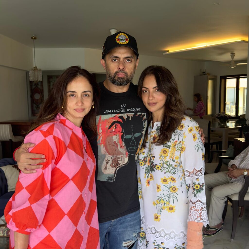 Seema Sajdeh Alliance
Seema Sajdeh and Sohail Khan Alliance
Seema Sajdeh Alliance latest episode
Sohail Khan Seema Sajdeh reunion
Seema Sajdeh biography
Seema Sajdeh age
Seema Sajdeh height
Seema Sajdeh children
Seema Sajdeh family
Seema Sajdeh ex husband
Sohail Khan and Seema Sajdeh divorce
Seema Sajdeh net worth
Seema Sajdeh fashion designer
Seema Sajdeh Fabulous Lives of Bollywood Wives
Alliance reality show contestants
Alliance To Be Deleted List
Arslan Goni Alliance
Kunal Kemmu Alliance
Sohail Khan Alliance latest news
Pulse by Anubhav Seema Sajdeh updates