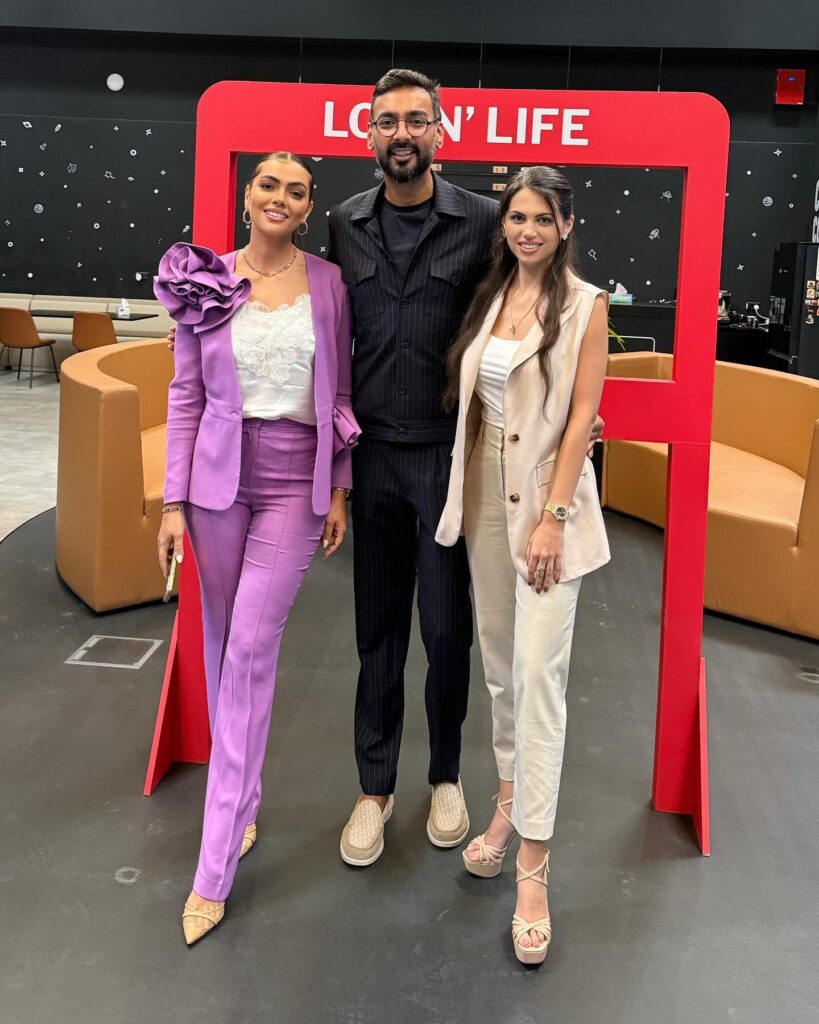 Iryna Kinakh Desi Bling
Who is Iryna Kinakh?
Iryna Kinakh biography
Iryna Kinakh age
Iryna Kinakh nationality
Iryna Kinakh husband
Iryna Kinakh and Dyuti Parruck
Is Iryna Kinakh still married?
Dyuti Parruck wife
Dyuti Parruck and Iryna Kinakh relationship
Iryna Kinakh net worth
Iryna Kinakh businesses
Iryna Kinakh Unique U
Iryna Kinakh IKON Activewear
Iryna Kinakh children
Iryna Kinakh family
Iryna Kinakh Instagram
Iryna Kinakh Mrs Universe 2024
Desi Bling cast
Desi Bling Netflix cast
Desi Bling release date
Desi Bling episodes
Who is Dyuti Parruck?
Netflix Desi Bling reality show
Dubai Bling vs Desi Bling
Karan Kundrra Desi Bling
Tejasswi Prakash Desi Bling
Rizwan Sajan Desi Bling
Pamela Serena Desi Bling
Pulse by Anubhav Iryna Kinakh update