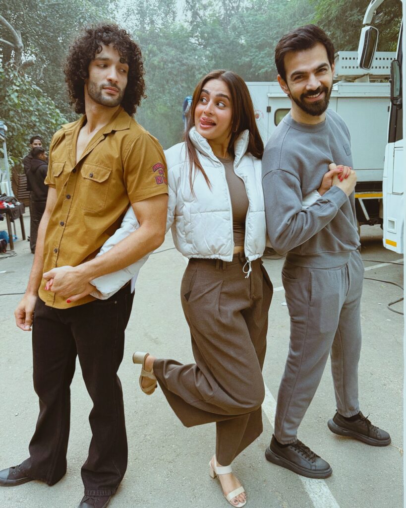 Ayesha Khan CJP protest
Why was Ayesha Khan detained by Mumbai Police?
Ayesha Khan protest video
Ayesha Khan CJP protest statement
Ayesha Khan Instagram post on CJP protest
Ayesha Khan says "Rather lose my career than lose my spine"
Ayesha Khan Mumbai Police detention
Ayesha Khan Dhurandhar actress news
Ayesha Khan Bigg Boss 17 biography
Ayesha Khan age, height and boyfriend
Imran Khan joins CJP protest
Huma Qureshi CJP protest
CJP protest latest news
CJP protest Mumbai updates
Dhurandhar actress Ayesha Khan latest news