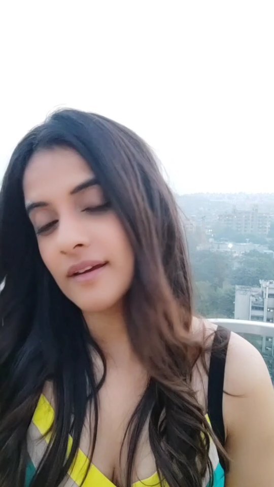 Jasleen Royal Instagram