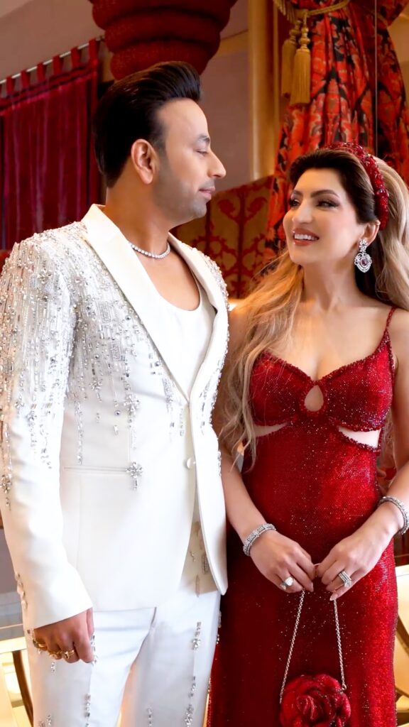 Tabinda Sanpal Desi Bling
Tabinda Sanpal biography
Tabinda Sanpal age
Tabinda Sanpal husband
Satish Sanpal and Tabinda Sanpal
Tabinda Sanpal net worth
Tabinda Sanpal children
Tabinda Sanpal family
Tabinda Sanpal daughter Isabella
Tabinda Sanpal religion
Tabinda Sanpal education
Tabinda Sanpal ANAX Capital
Tabinda Sanpal gold collection
Why is Tabinda Sanpal famous?
Tabinda Sanpal foot massage controversy
Tabinda Sanpal Desi Bling Netflix
Tabinda Sanpal Burj Khalifa house
Tabinda Sanpal Gold Queen
Tabinda Sanpal Instagram
Desi Bling cast
Satish Sanpal biography
Satish Sanpal net worth
Who is Tabinda Sanpal?
Tabinda Sanpal latest news
Pulse by Anubhav Tabinda Sanpal biography
