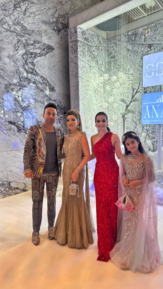 Tabinda Sanpal Desi Bling
Tabinda Sanpal biography
Tabinda Sanpal age
Tabinda Sanpal husband
Satish Sanpal and Tabinda Sanpal
Tabinda Sanpal net worth
Tabinda Sanpal children
Tabinda Sanpal family
Tabinda Sanpal daughter Isabella
Tabinda Sanpal religion
Tabinda Sanpal education
Tabinda Sanpal ANAX Capital
Tabinda Sanpal gold collection
Why is Tabinda Sanpal famous?
Tabinda Sanpal foot massage controversy
Tabinda Sanpal Desi Bling Netflix
Tabinda Sanpal Burj Khalifa house
Tabinda Sanpal Gold Queen
Tabinda Sanpal Instagram
Desi Bling cast
Satish Sanpal biography
Satish Sanpal net worth
Who is Tabinda Sanpal?
Tabinda Sanpal latest news
Pulse by Anubhav Tabinda Sanpal biography