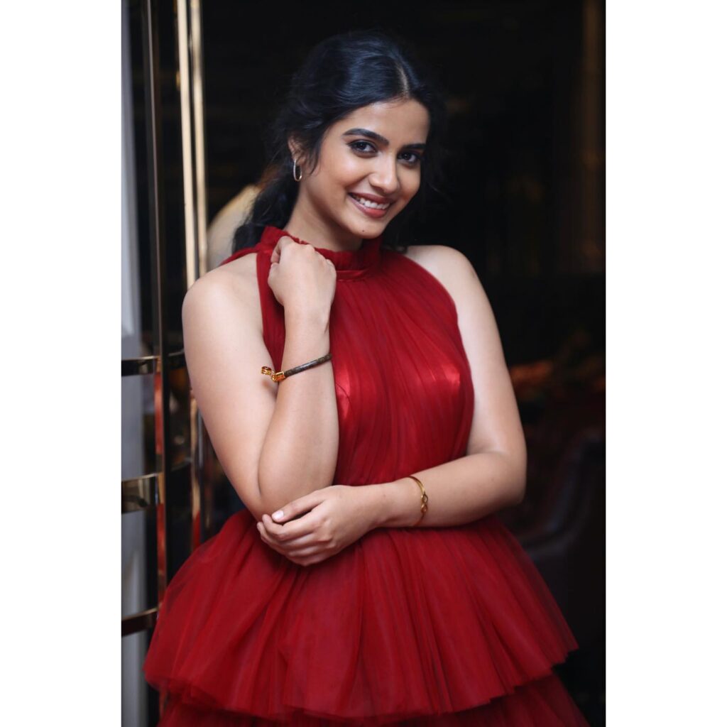 Sri Gouri Priya biography
Sri Gouri Priya age
Sri Gouri Priya height
Sri Gouri Priya date of birth
Sri Gouri Priya family
Sri Gouri Priya parents
Sri Gouri Priya boyfriend
Sri Gouri Priya husband
Sri Gouri Priya education
Sri Gouri Priya net worth
Sri Gouri Priya Instagram
Sri Gouri Priya movies list
Sri Gouri Priya web series
Sri Gouri Priya Chennai Love Story
Sri Gouri Priya Hoyila Hoyila song
Sri Gouri Priya VISA movie
Sri Gouri Priya MAD movie
Sri Gouri Priya Mail movie
Sri Gouri Priya Writer Padmabhushan
Sri Gouri Priya Modern Love Chennai
Sri Gouri Priya Lover movie
Sri Gouri Priya Happy Raj
Chennai Love Story release date
Chennai Love Story cast
Chennai Love Story songs
Chennai Love Story trailer
Kiran Abbavaram and Sri Gouri Priya
Hoyila Hoyila lyrics
Telugu actress Sri Gouri Priya
Sri Gouri Priya latest news