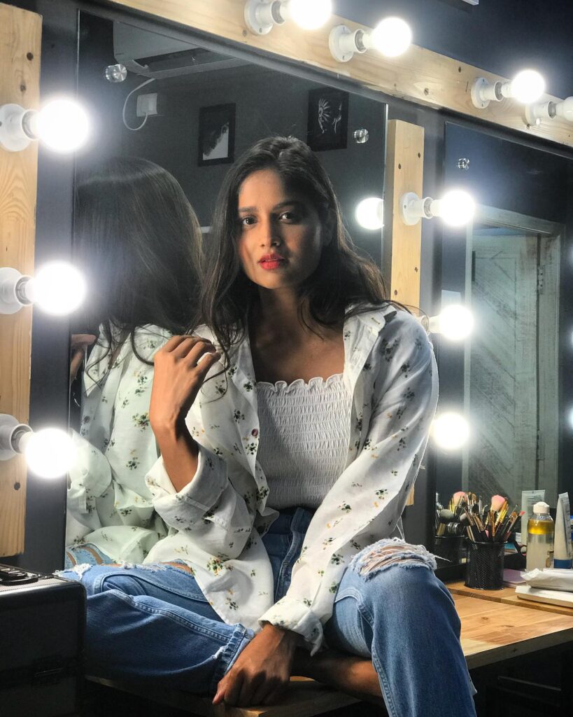 Shalini Kondepudi Sing Geetham
Shalini Kondepudi Biography
Shalini Kondepudi Age
Shalini Kondepudi Height
Shalini Kondepudi Husband
Shalini Kondepudi Family
Shalini Kondepudi Movies List
Shalini Kondepudi Instagram
Shalini Kondepudi Kubera Kubera Song
Sing Geetham Cast
Sing Geetham Release Date
Sing Geetham Trailer
Sing Geetham Songs
Sing Geetham OTT Release Date
Sing Geetham Movie Review
Sing Geetham Story
Singeetham Srinivasa Rao New Movie
Nag Ashwin Sing Geetham
Devi Sri Prasad Sing Geetham Songs
My Dear Donga Shalini Kondepudi
Jayamma Panchayathi Shalini Kondepudi
Ahilya Bamroo Sing Geetham
Ayaan Sing Geetham
Kubera Kubera Song Lyrics
Telugu Musical Fantasy Movies